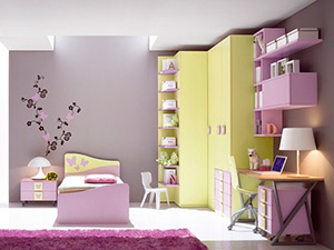 Дизайн детской комнаты в жёлтых и розовых тонах